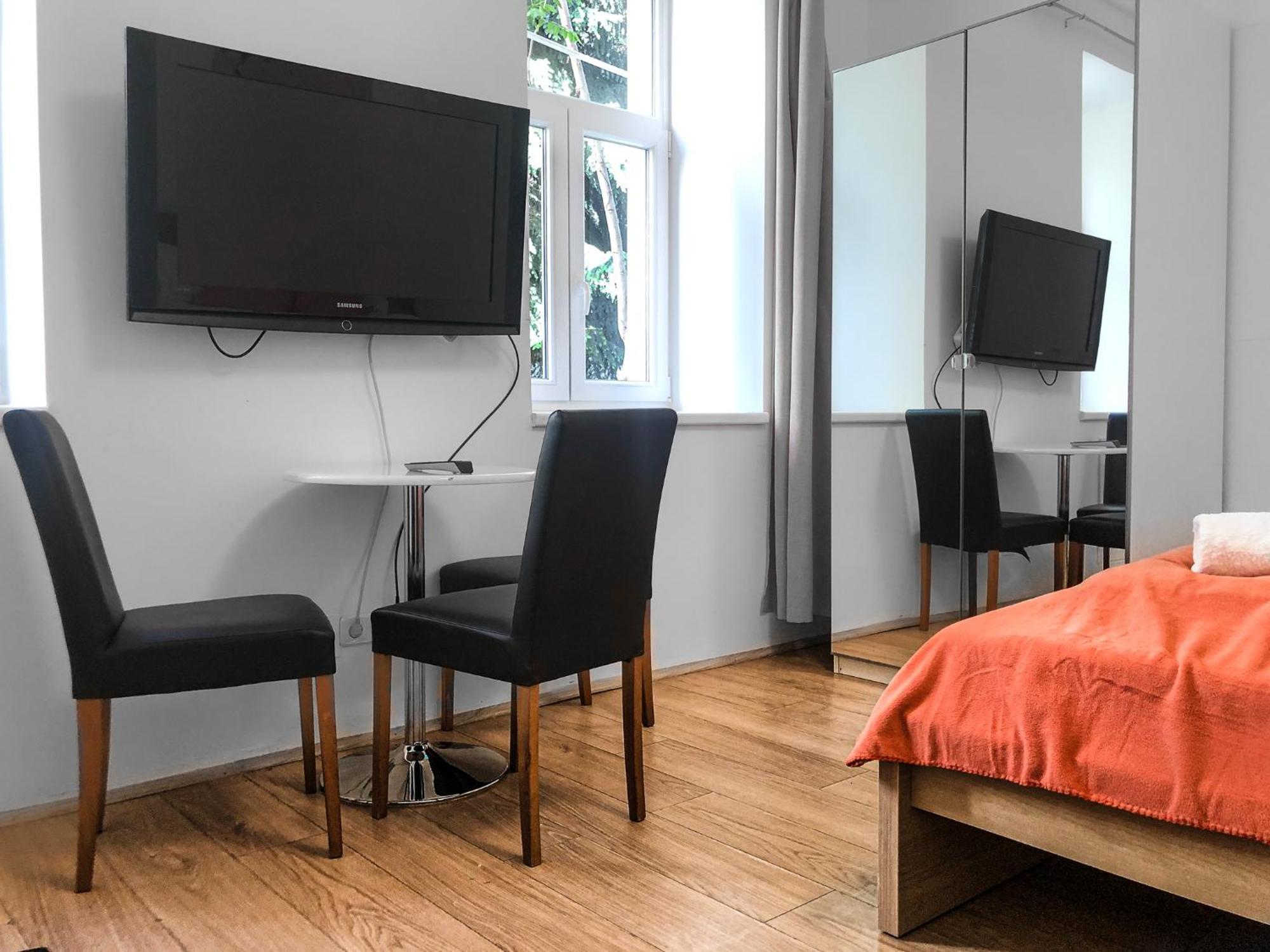 Lovely 2Br Shared Apartment, Enkplatz U3, 15Min To Center ウィーン エクステリア 写真